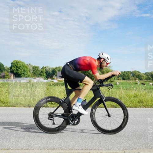 31.08.2025 - Elbe Triathlon Hamburg Michael Burmester http://msf.ph/oto/8691494 31.08.2025 10:03:26 Radfahren 419, 510, 609, 657, 658, 749, 915 meine-sportfotos.de