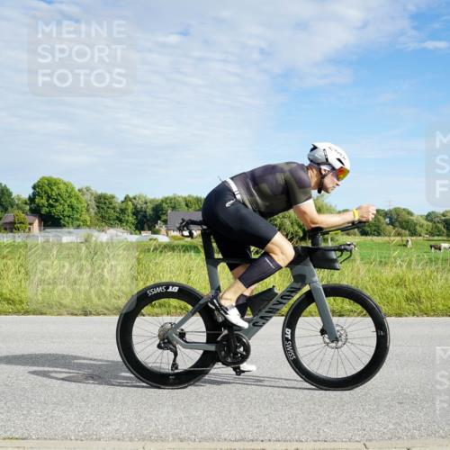 31.08.2025 - Elbe Triathlon Hamburg Michael Burmester http://msf.ph/oto/8691506 31.08.2025 10:03:46 Radfahren 547, 671, 695, 713, 728, 771, 778, 807 meine-sportfotos.de