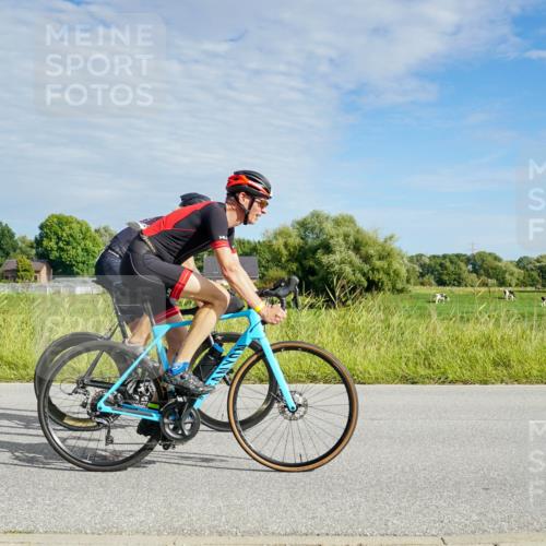 31.08.2025 - Elbe Triathlon Hamburg Michael Burmester http://msf.ph/oto/8691525 31.08.2025 10:04:17 Radfahren 537, 710, 742, 794, 921 meine-sportfotos.de