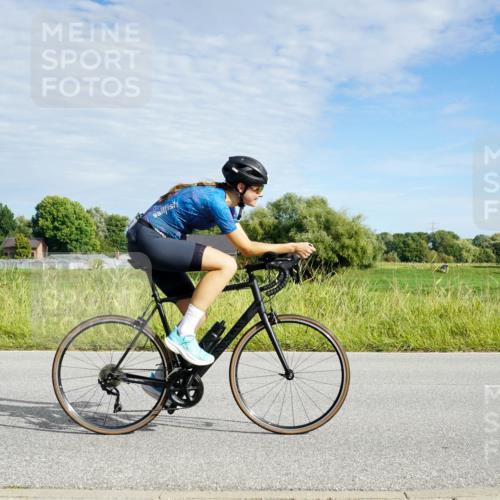 31.08.2025 - Elbe Triathlon Hamburg Michael Burmester http://msf.ph/oto/8691559 31.08.2025 10:05:19 Radfahren 410, 842 meine-sportfotos.de