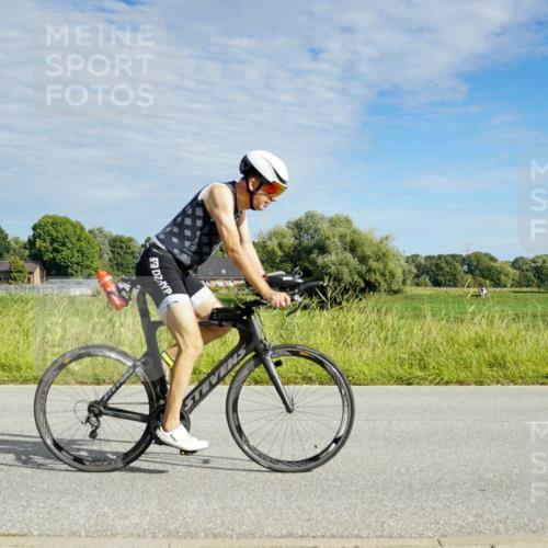 31.08.2025 - Elbe Triathlon Hamburg Michael Burmester http://msf.ph/oto/8691562 31.08.2025 10:06:01 Radfahren 642, 762, 766, 907 meine-sportfotos.de