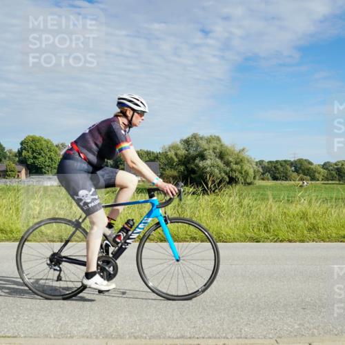 31.08.2025 - Elbe Triathlon Hamburg Michael Burmester http://msf.ph/oto/8691579 31.08.2025 10:06:26 Radfahren 322, 611 meine-sportfotos.de