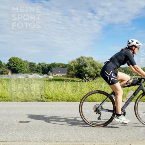 31.08.2025 - Elbe Triathlon Hamburg Michael Burmester http://msf.ph/oto/8691608 31.08.2025 10:07:27 Radfahren 454, 651, 753, 818, 847, 861 meine-sportfotos.de