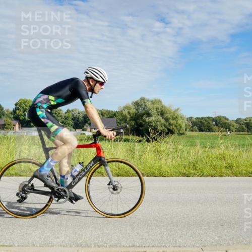 31.08.2025 - Elbe Triathlon Hamburg Michael Burmester http://msf.ph/oto/8691614 31.08.2025 10:07:36 Radfahren 447, 747, 836, 900 meine-sportfotos.de