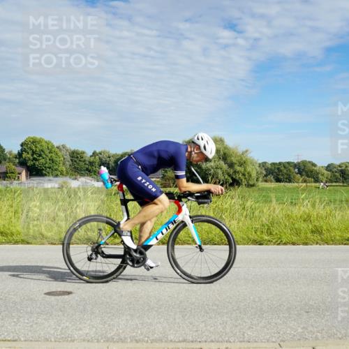 31.08.2025 - Elbe Triathlon Hamburg Michael Burmester http://msf.ph/oto/8691623 31.08.2025 10:08:00 Radfahren 517, 561, 575, 693, 724, 761 meine-sportfotos.de