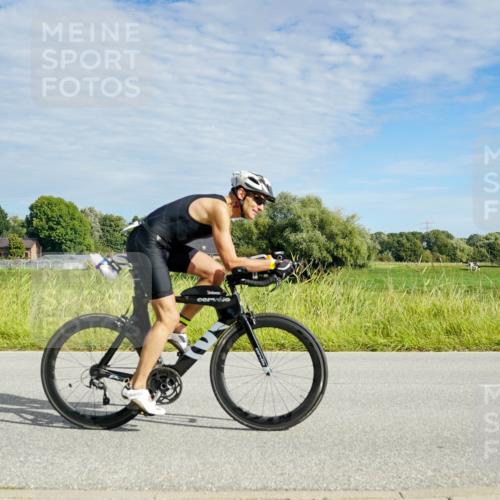 31.08.2025 - Elbe Triathlon Hamburg Michael Burmester http://msf.ph/oto/8691633 31.08.2025 10:08:26 Radfahren 472, 704, 741, 905, 922 meine-sportfotos.de