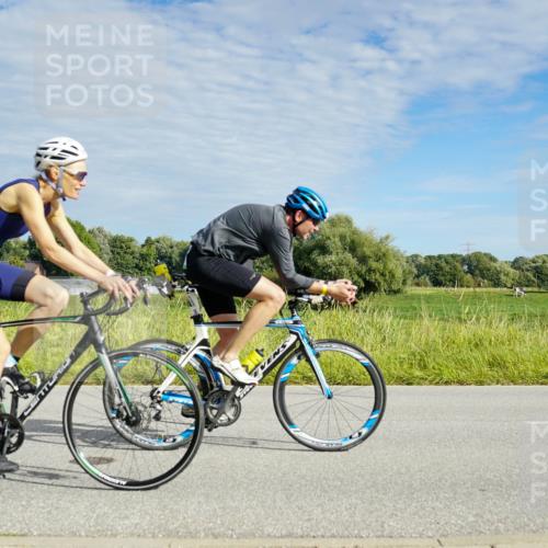 31.08.2025 - Elbe Triathlon Hamburg Michael Burmester http://msf.ph/oto/8691635 31.08.2025 10:08:29 Radfahren 704, 741, 890, 905, 922 meine-sportfotos.de