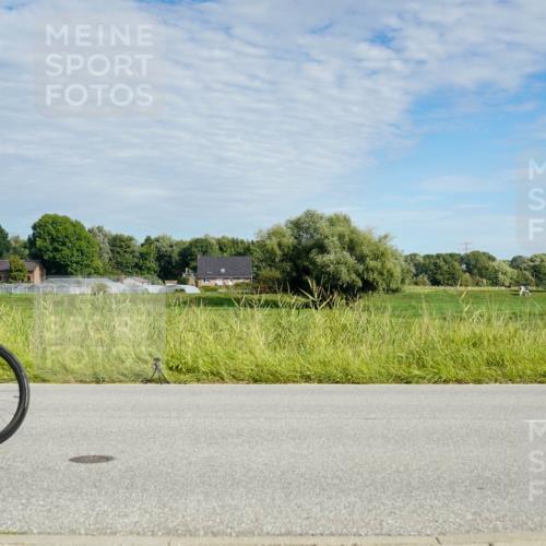 31.08.2025 - Elbe Triathlon Hamburg Michael Burmester http://msf.ph/oto/8691643 31.08.2025 10:08:45 Radfahren 481, 502, 525, 639, 698, 725, 805 meine-sportfotos.de