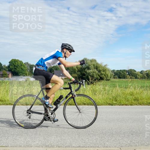 31.08.2025 - Elbe Triathlon Hamburg Michael Burmester http://msf.ph/oto/8691656 31.08.2025 10:09:25 Radfahren 391, 524 meine-sportfotos.de
