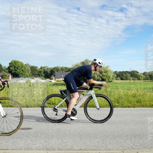 31.08.2025 - Elbe Triathlon Hamburg Michael Burmester http://msf.ph/oto/8691672 31.08.2025 10:10:24 Radfahren 590, 631, 680, 715, 716, 809, 910 meine-sportfotos.de