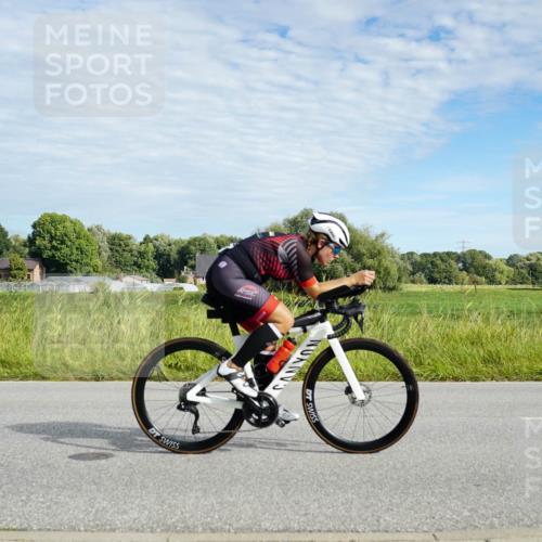 31.08.2025 - Elbe Triathlon Hamburg Michael Burmester http://msf.ph/oto/8691680 31.08.2025 10:10:34 Radfahren 558, 631, 678, 829, 929 meine-sportfotos.de
