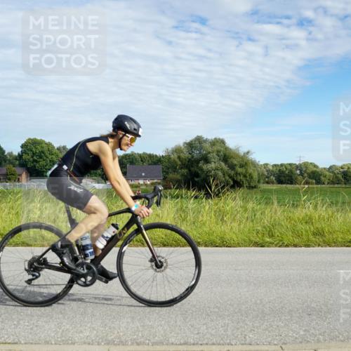 31.08.2025 - Elbe Triathlon Hamburg Michael Burmester http://msf.ph/oto/8691708 31.08.2025 10:11:33 Radfahren 650, 830, 840, 853, 870, 894 meine-sportfotos.de