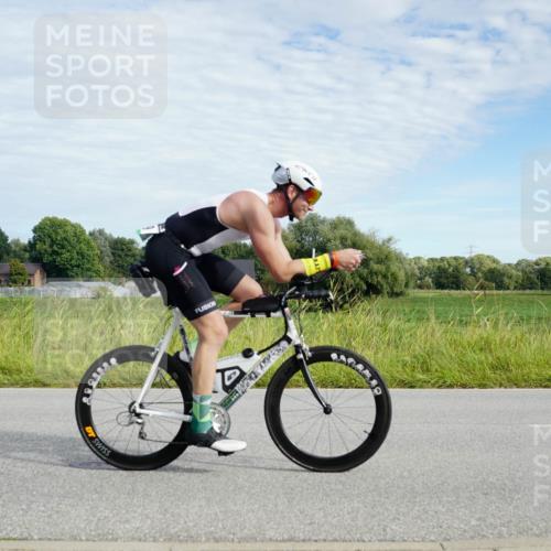 31.08.2025 - Elbe Triathlon Hamburg Michael Burmester http://msf.ph/oto/8691711 31.08.2025 10:11:58 Radfahren 593, 629 meine-sportfotos.de