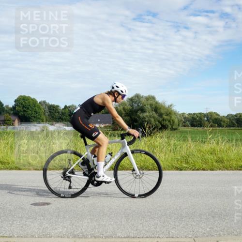 31.08.2025 - Elbe Triathlon Hamburg Michael Burmester http://msf.ph/oto/8691731 31.08.2025 10:12:37 Radfahren 499, 530, 536, 648, 673, 708, 720, 748, 813, 815, 848 meine-sportfotos.de