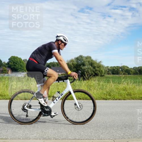31.08.2025 - Elbe Triathlon Hamburg Michael Burmester http://msf.ph/oto/8691733 31.08.2025 10:12:39 Radfahren 530, 536, 673, 708, 720, 813, 815, 848 meine-sportfotos.de
