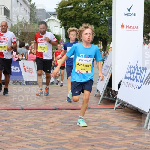 31.08.2025 - 21. Blankeneser Heldenlauf Strokosch-Dieckow http://msf.ph/oto/8691736 31.08.2025 10:25:26 Ziel 2541, 2636, 2363, 2367, 2505, 2504 meine-sportfotos.de