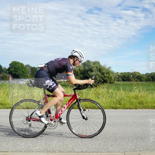 31.08.2025 - Elbe Triathlon Hamburg Michael Burmester http://msf.ph/oto/8691738 31.08.2025 10:12:44 Radfahren 664, 669, 700, 720, 745, 775, 813, 815 meine-sportfotos.de