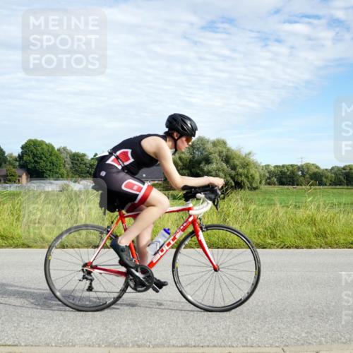 31.08.2025 - Elbe Triathlon Hamburg Michael Burmester http://msf.ph/oto/8691748 31.08.2025 10:13:00 Radfahren 486, 711, 779 meine-sportfotos.de
