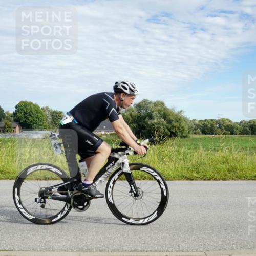 31.08.2025 - Elbe Triathlon Hamburg Michael Burmester http://msf.ph/oto/8691751 31.08.2025 10:13:06 Radfahren 500, 711, 719, 770, 884 meine-sportfotos.de