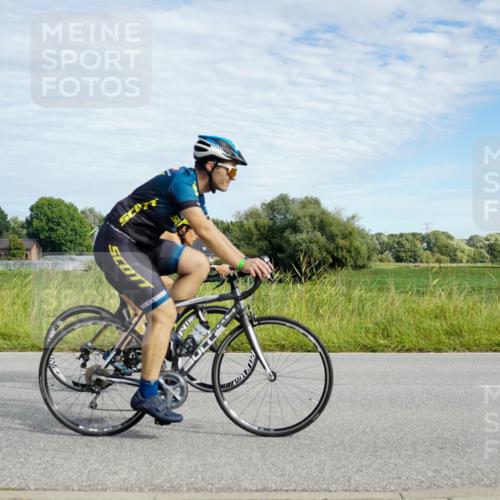 31.08.2025 - Elbe Triathlon Hamburg Michael Burmester http://msf.ph/oto/8691761 31.08.2025 10:13:20 Radfahren 417, 477, 494, 546, 833, 851 meine-sportfotos.de