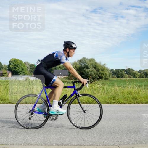 31.08.2025 - Elbe Triathlon Hamburg Michael Burmester http://msf.ph/oto/8691775 31.08.2025 10:13:46 Radfahren 821, 886, 925 meine-sportfotos.de