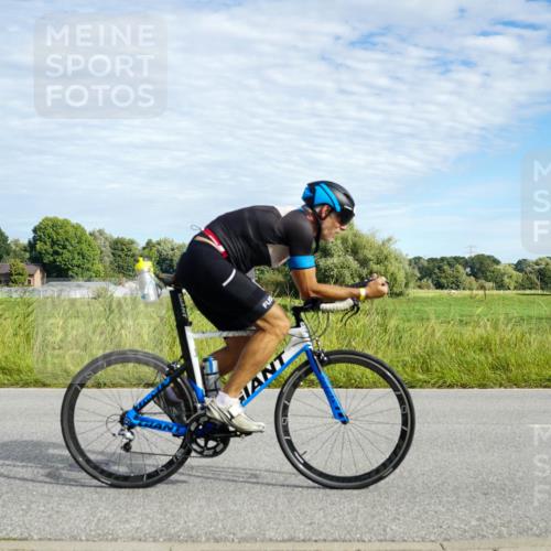 31.08.2025 - Elbe Triathlon Hamburg Michael Burmester http://msf.ph/oto/8691782 31.08.2025 10:14:11 Radfahren 759, 773, 881, 888 meine-sportfotos.de