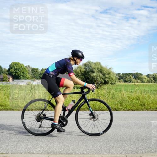 31.08.2025 - Elbe Triathlon Hamburg Michael Burmester http://msf.ph/oto/8691784 31.08.2025 10:14:16 Radfahren 759, 881, 888 meine-sportfotos.de