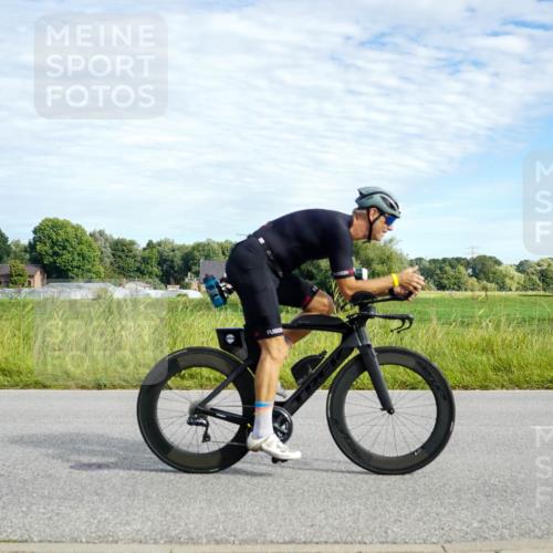 31.08.2025 - Elbe Triathlon Hamburg Michael Burmester http://msf.ph/oto/8691789 31.08.2025 10:14:29 Radfahren 404, 667, 731 meine-sportfotos.de
