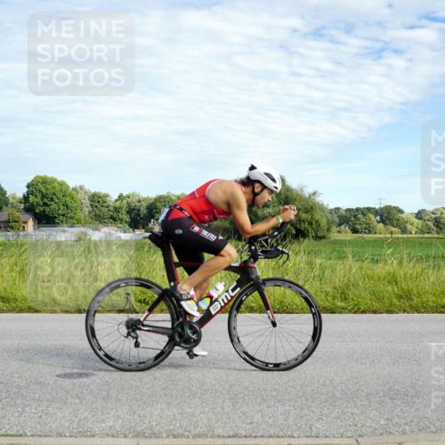 31.08.2025 - Elbe Triathlon Hamburg Michael Burmester http://msf.ph/oto/8691806 31.08.2025 10:15:04 Radfahren 455, 758, 864 meine-sportfotos.de