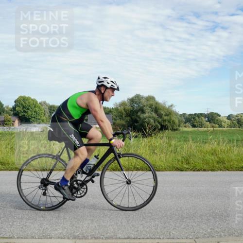 31.08.2025 - Elbe Triathlon Hamburg Michael Burmester http://msf.ph/oto/8691815 31.08.2025 10:15:39 Radfahren 579, 613, 732, 811 meine-sportfotos.de