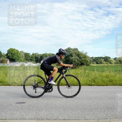 31.08.2025 - Elbe Triathlon Hamburg Michael Burmester http://msf.ph/oto/8691820 31.08.2025 10:15:43 Radfahren 579, 613, 811 meine-sportfotos.de