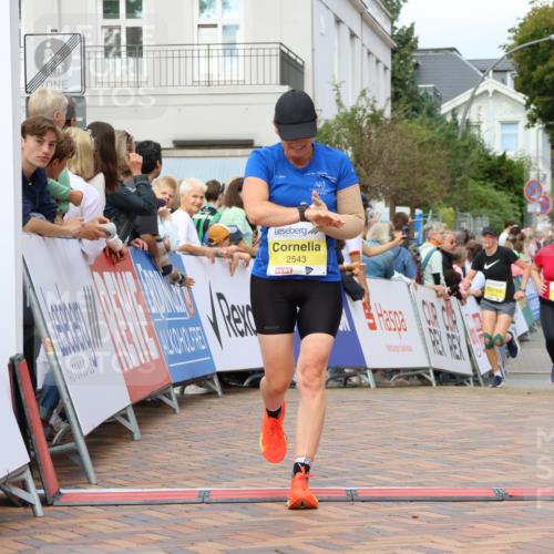31.08.2025 - 21. Blankeneser Heldenlauf Strokosch-Dieckow http://msf.ph/oto/8691825 31.08.2025 10:30:11 Ziel 2210, 2445, 2444, 2169, 2226, 2543 meine-sportfotos.de