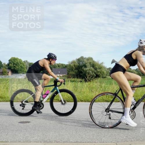 31.08.2025 - Elbe Triathlon Hamburg Michael Burmester http://msf.ph/oto/8691850 31.08.2025 10:17:11 Radfahren 671, 682, 696, 727, 739, 754, 786, 874, 877, 912 meine-sportfotos.de