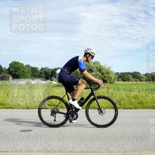 31.08.2025 - Elbe Triathlon Hamburg Michael Burmester http://msf.ph/oto/8691895 31.08.2025 10:19:06 Radfahren 487, 674, 690, 713, 735, 777, 856, 944 meine-sportfotos.de