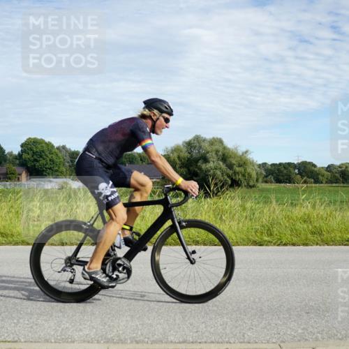 31.08.2025 - Elbe Triathlon Hamburg Michael Burmester http://msf.ph/oto/8691908 31.08.2025 10:19:25 Radfahren 657, 660, 710, 808 meine-sportfotos.de