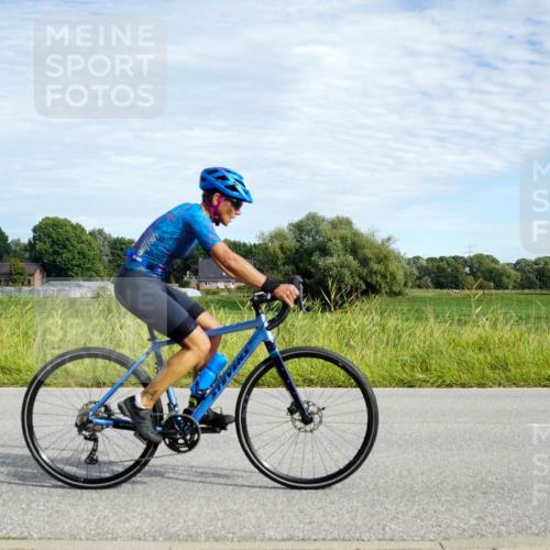 31.08.2025 - Elbe Triathlon Hamburg Michael Burmester http://msf.ph/oto/8691916 31.08.2025 10:19:38 Radfahren 466, 760, 794, 915, 932 meine-sportfotos.de