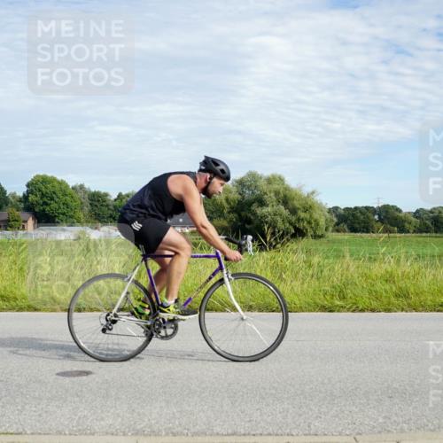 31.08.2025 - Elbe Triathlon Hamburg Michael Burmester http://msf.ph/oto/8691929 31.08.2025 10:20:08 Radfahren 577, 781, 816 meine-sportfotos.de