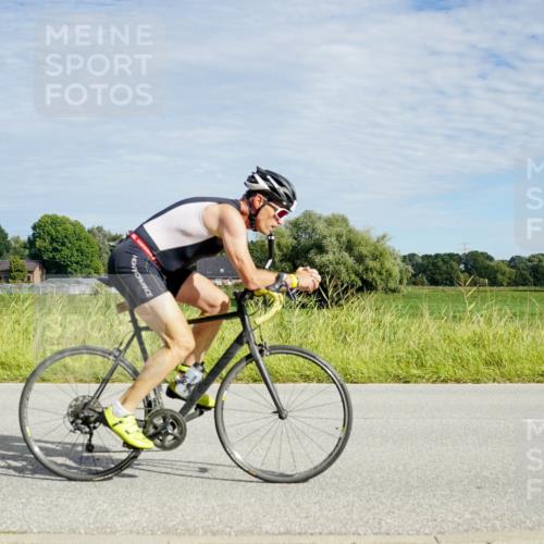 31.08.2025 - Elbe Triathlon Hamburg Michael Burmester http://msf.ph/oto/8691936 31.08.2025 10:20:30 Radfahren 508, 726, 920, 1033, 1090 meine-sportfotos.de