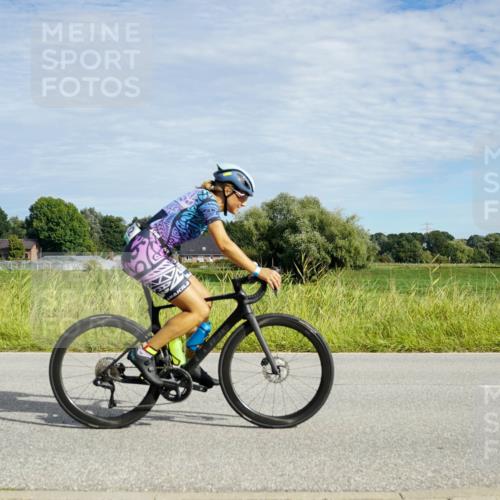 31.08.2025 - Elbe Triathlon Hamburg Michael Burmester http://msf.ph/oto/8691959 31.08.2025 10:21:10 Radfahren 771, 892, 902 meine-sportfotos.de