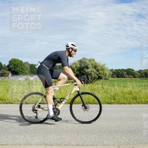 31.08.2025 - Elbe Triathlon Hamburg Michael Burmester http://msf.ph/oto/8691961 31.08.2025 10:21:19 Radfahren 687, 744, 822, 1034, 1036 meine-sportfotos.de