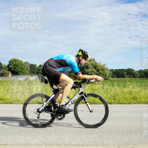 31.08.2025 - Elbe Triathlon Hamburg Michael Burmester http://msf.ph/oto/8691993 31.08.2025 10:21:57 Radfahren 654, 769, 796, 810, 814, 842, 844, 849, 953, 1024, 1030, 1101 meine-sportfotos.de