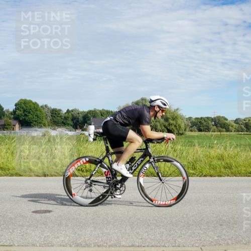 31.08.2025 - Elbe Triathlon Hamburg Michael Burmester http://msf.ph/oto/8692012 31.08.2025 10:22:24 Radfahren 983, 1009, 1052, 1085 meine-sportfotos.de