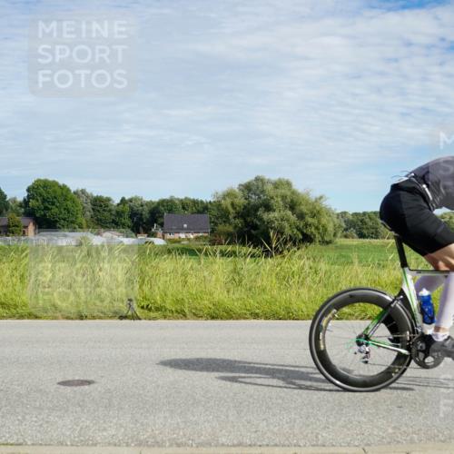 31.08.2025 - Elbe Triathlon Hamburg Michael Burmester http://msf.ph/oto/8692014 31.08.2025 10:22:25 Radfahren 832, 899, 983, 1009, 1051, 1052, 1085 meine-sportfotos.de