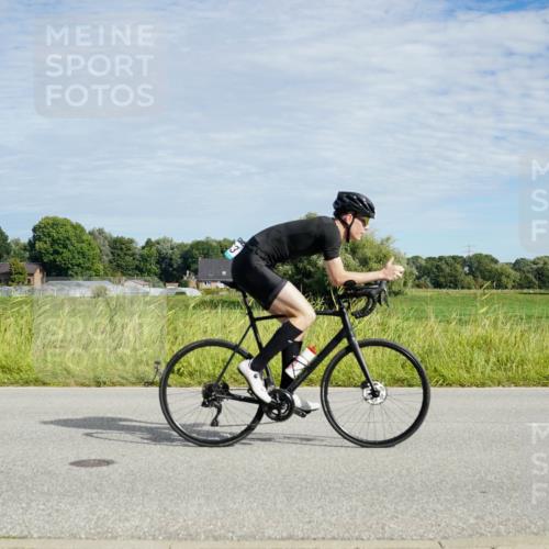 31.08.2025 - Elbe Triathlon Hamburg Michael Burmester http://msf.ph/oto/8692033 31.08.2025 10:22:56 Radfahren 698, 747, 762, 792, 805, 871, 942, 963, 971, 978, 1007, 1063, 1067 meine-sportfotos.de
