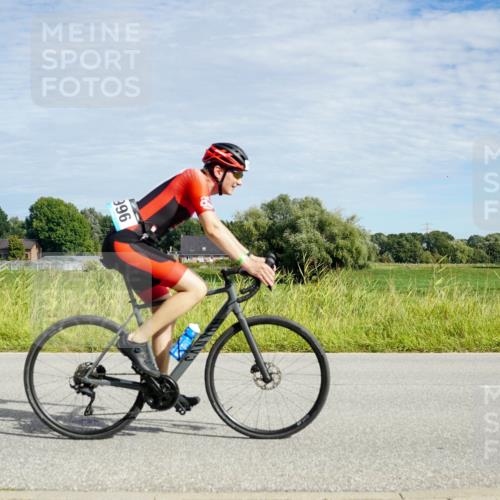 31.08.2025 - Elbe Triathlon Hamburg Michael Burmester http://msf.ph/oto/8692047 31.08.2025 10:23:07 Radfahren 981, 995, 996, 1049, 1077, 1106 meine-sportfotos.de