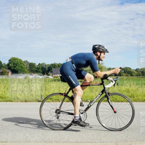 31.08.2025 - Elbe Triathlon Hamburg Michael Burmester http://msf.ph/oto/8692058 31.08.2025 10:23:21 Radfahren 812, 1016, 1056, 1086, 1088, 1107 meine-sportfotos.de