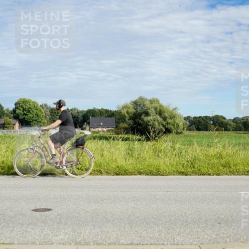 31.08.2025 - Elbe Triathlon Hamburg Michael Burmester http://msf.ph/oto/8692067 31.08.2025 10:23:34 Radfahren 399, 836, 1093 meine-sportfotos.de