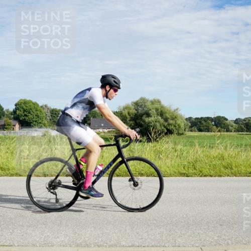 31.08.2025 - Elbe Triathlon Hamburg Michael Burmester http://msf.ph/oto/8692082 31.08.2025 10:23:57 Radfahren 704, 741, 752, 861, 914, 926, 961, 1031, 1043 meine-sportfotos.de