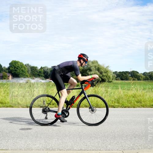 31.08.2025 - Elbe Triathlon Hamburg Michael Burmester http://msf.ph/oto/8692119 31.08.2025 10:25:00 Radfahren 446, 662, 893, 937, 964, 1062 meine-sportfotos.de