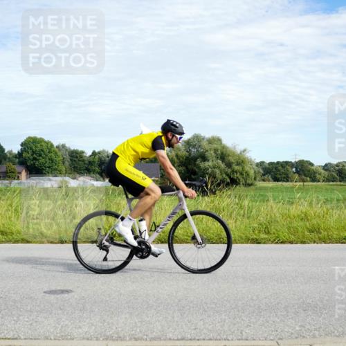 31.08.2025 - Elbe Triathlon Hamburg Michael Burmester http://msf.ph/oto/8692132 31.08.2025 10:25:15 Radfahren 829, 955, 958, 966, 1003, 1039, 1094, 1096 meine-sportfotos.de